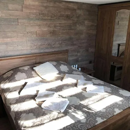Villa орехите *