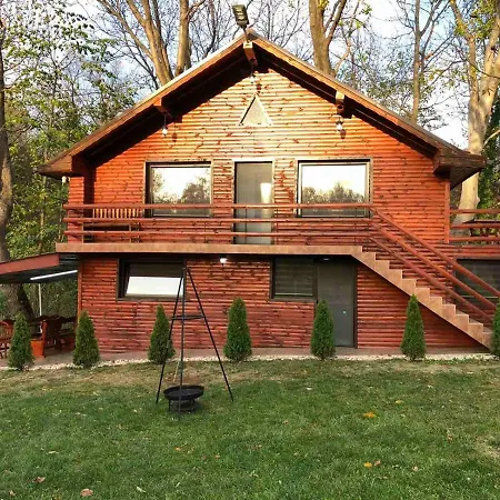 Вилла орехите