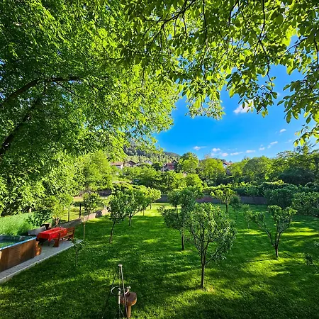 Villa орехите Doupnitsa