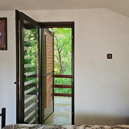 Villa орехите *